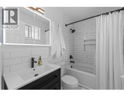 1170 Clubhouse Dr, Qualicum Beach, BC V9K1C4 Photo 33