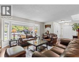 1170 Clubhouse Dr, Qualicum Beach, BC V9K1C4 Photo 28