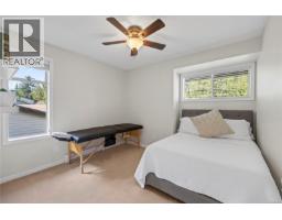 1170 Clubhouse Dr, Qualicum Beach, BC V9K1C4 Photo 34