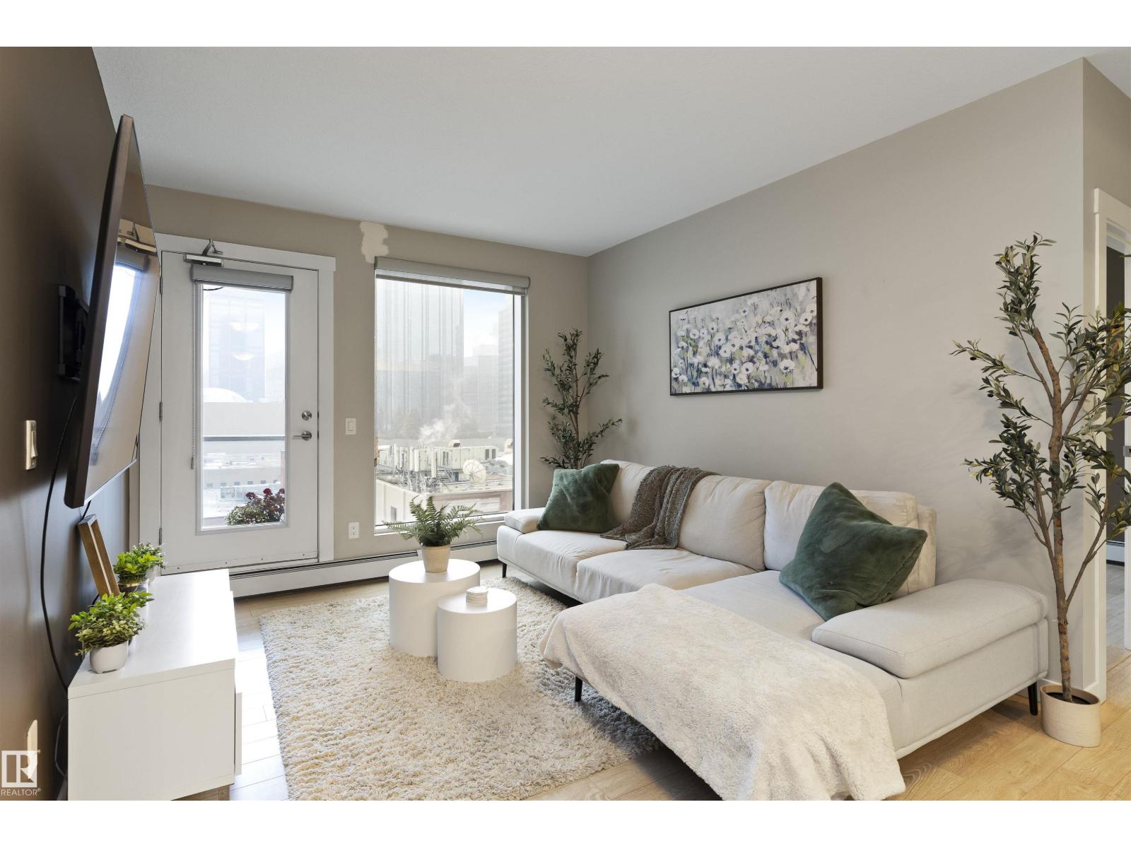 #905 10226 104 ST NW - 13
