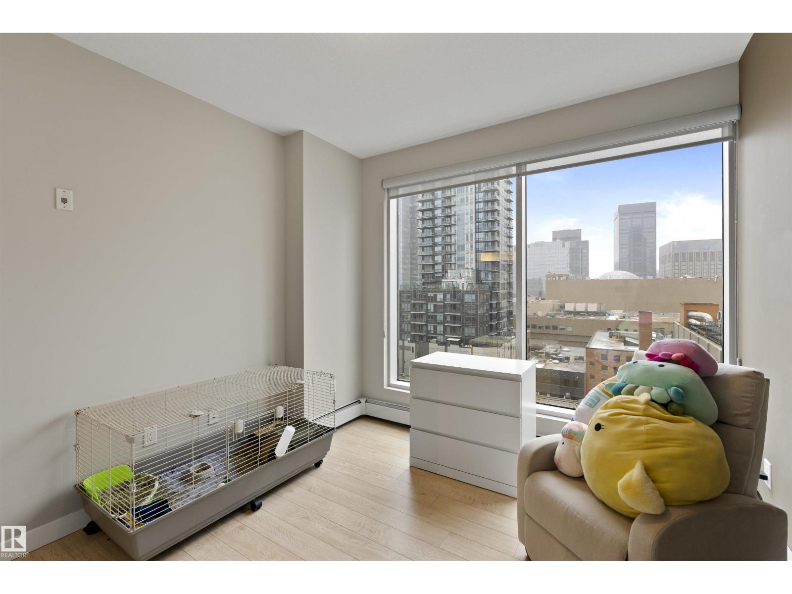 #905 10226 104 ST NW - 19