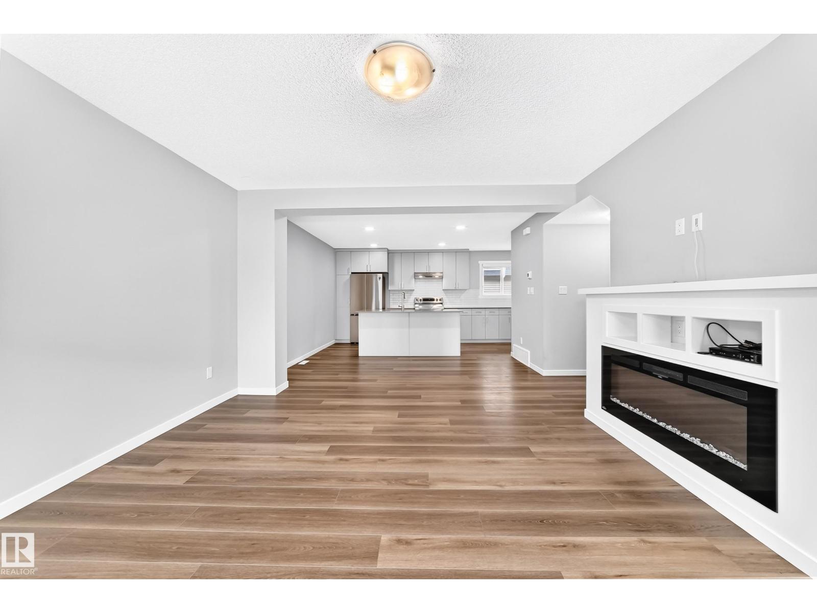 #117 1530 TAMARACK BV NW - 21