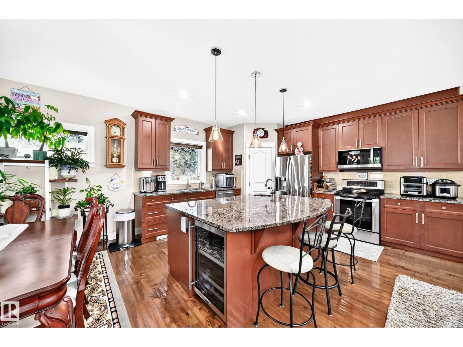 45 LACOMBE DR - 11