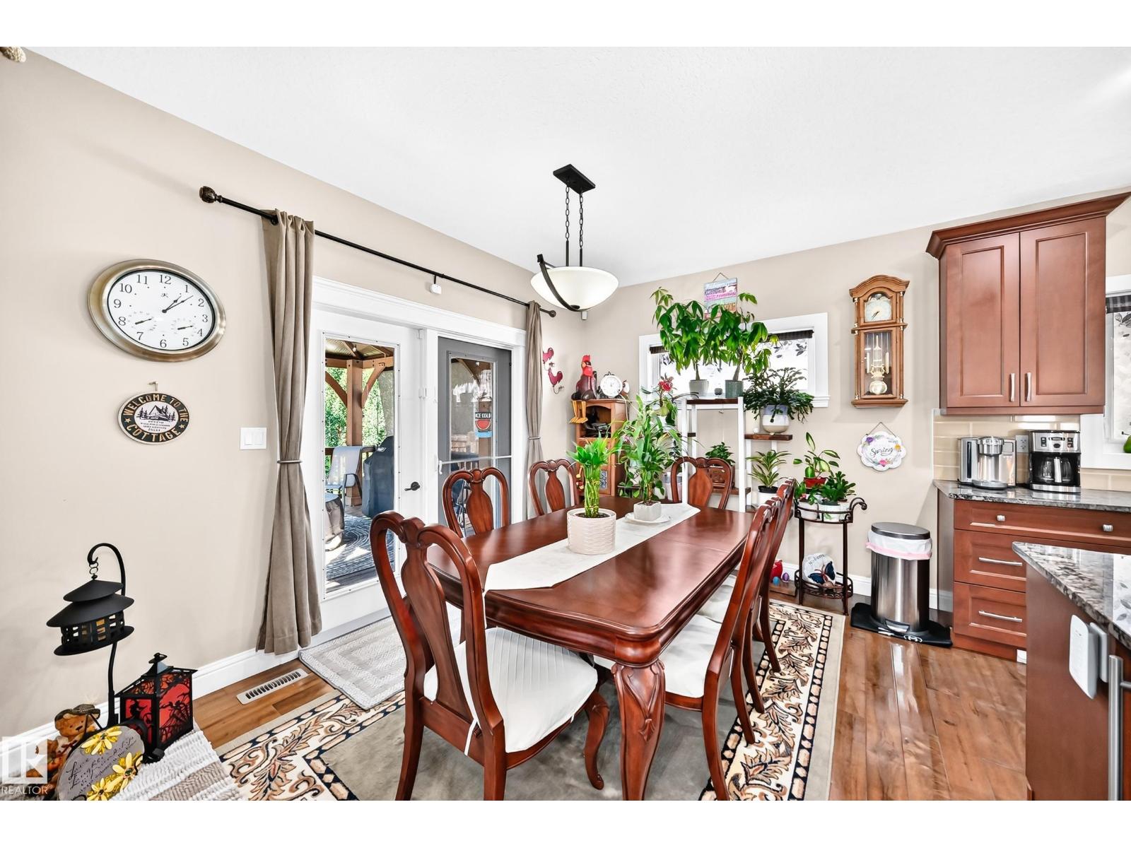 45 LACOMBE DR - 12
