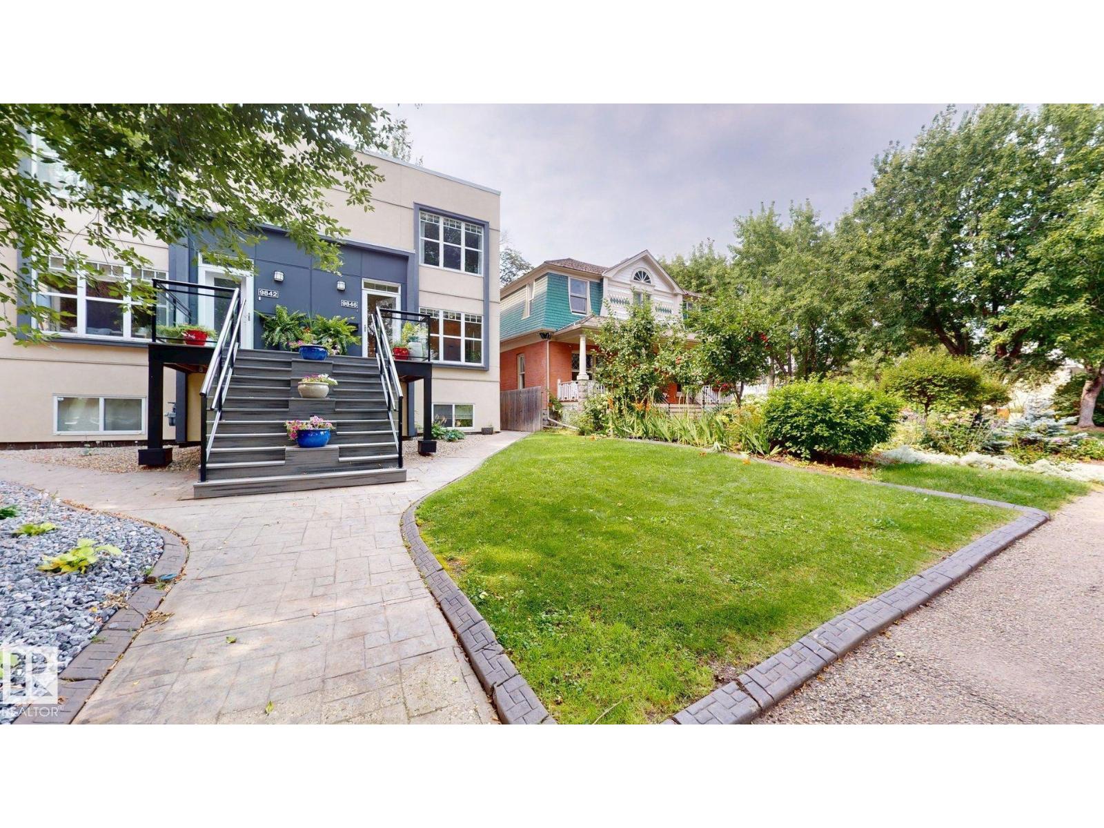 9846 112 ST NW - 1