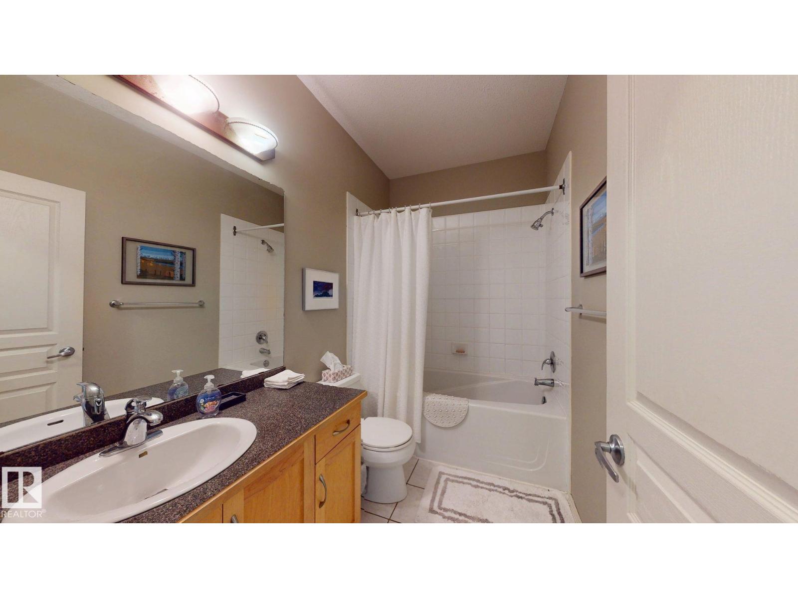 9846 112 ST NW - 26