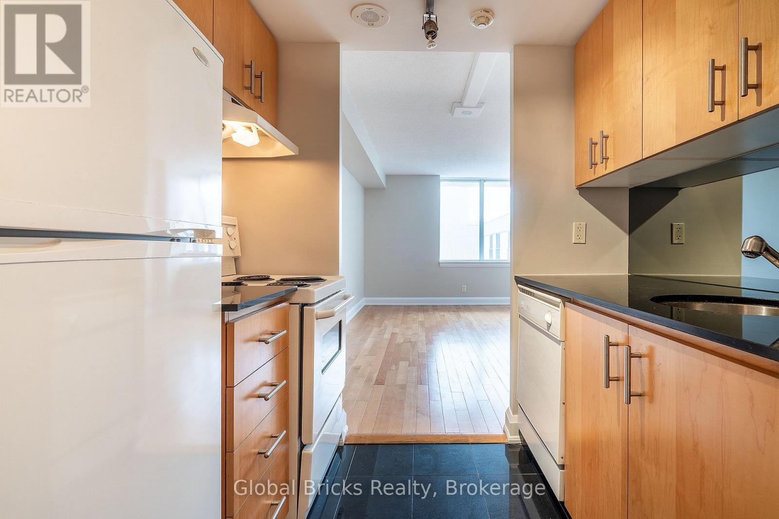 901- 2737 Keele Street, Toronto, ON photo 6