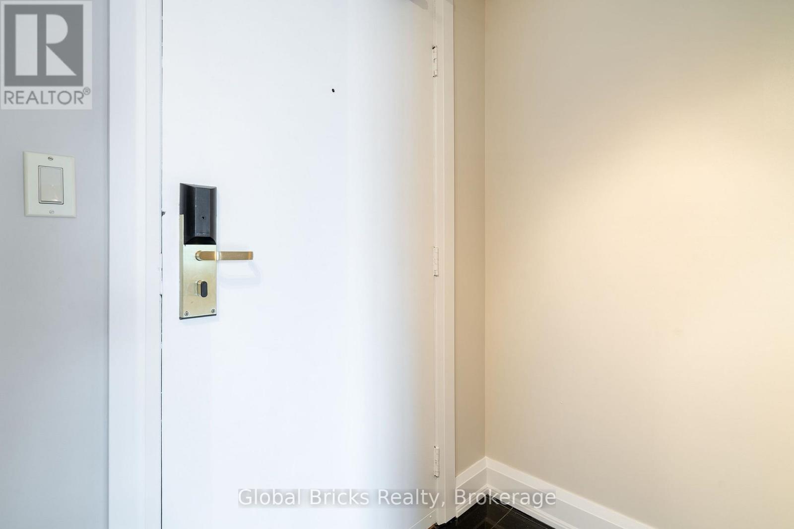 901- 2737 Keele Street, Toronto, ON photo 3