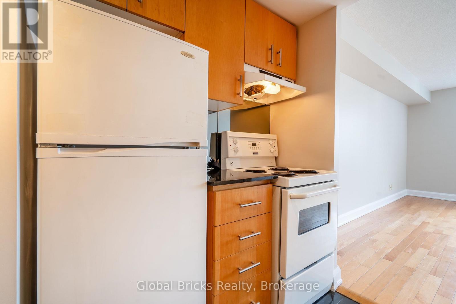 901- 2737 Keele Street, Toronto, ON photo 7