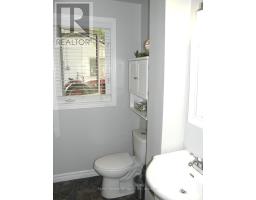 9714 Lake Road, Lambton Shores, ON N0N1J1 Photo 24