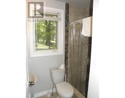 9714 Lake Road, Lambton Shores, ON N0N1J1 Photo 25