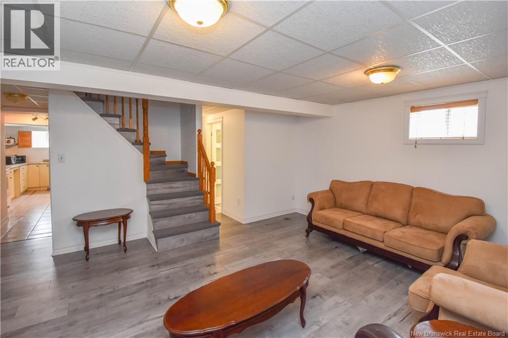 98 Saint-Pierre Ouest Boulevard - 49