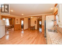 98 Saint-pierre Ouest Boulevard, Caraquet, NB E1W1B6 Photo 35