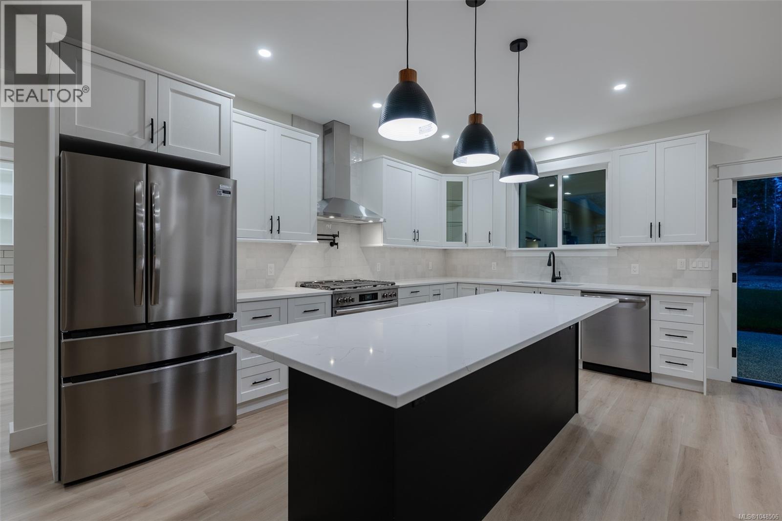 6537 Fayette Rd - Image 11