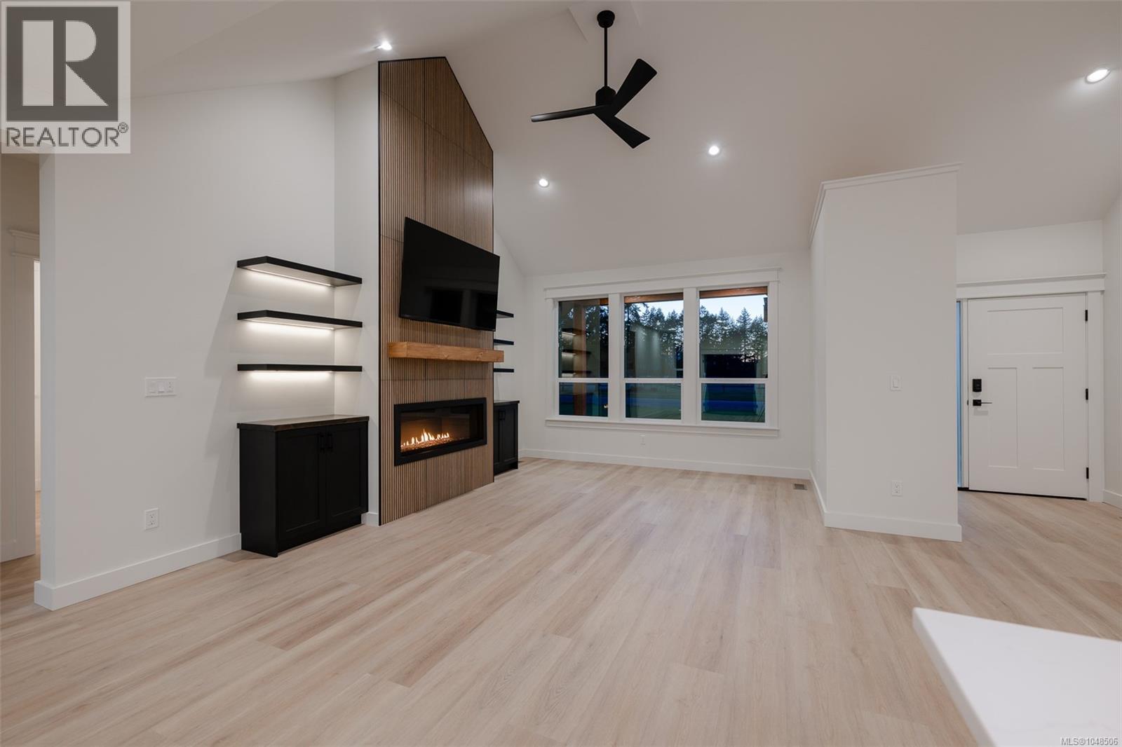6537 Fayette Rd - Image 25