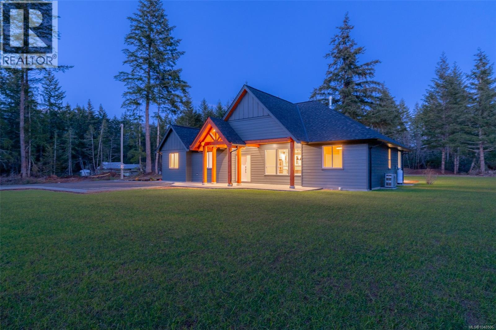 6537 Fayette Road, Port Alberni, British Columbia, V9Y8K3, Port Alberni, British Columbia — photo 3 of 5