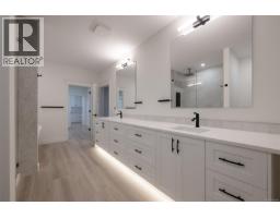 6537 Fayette Rd, Port Alberni, BC V9Y8K3 Photo 34