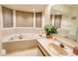 14374 86a Avenue, Surrey, BC V3W0K4 Photo 10