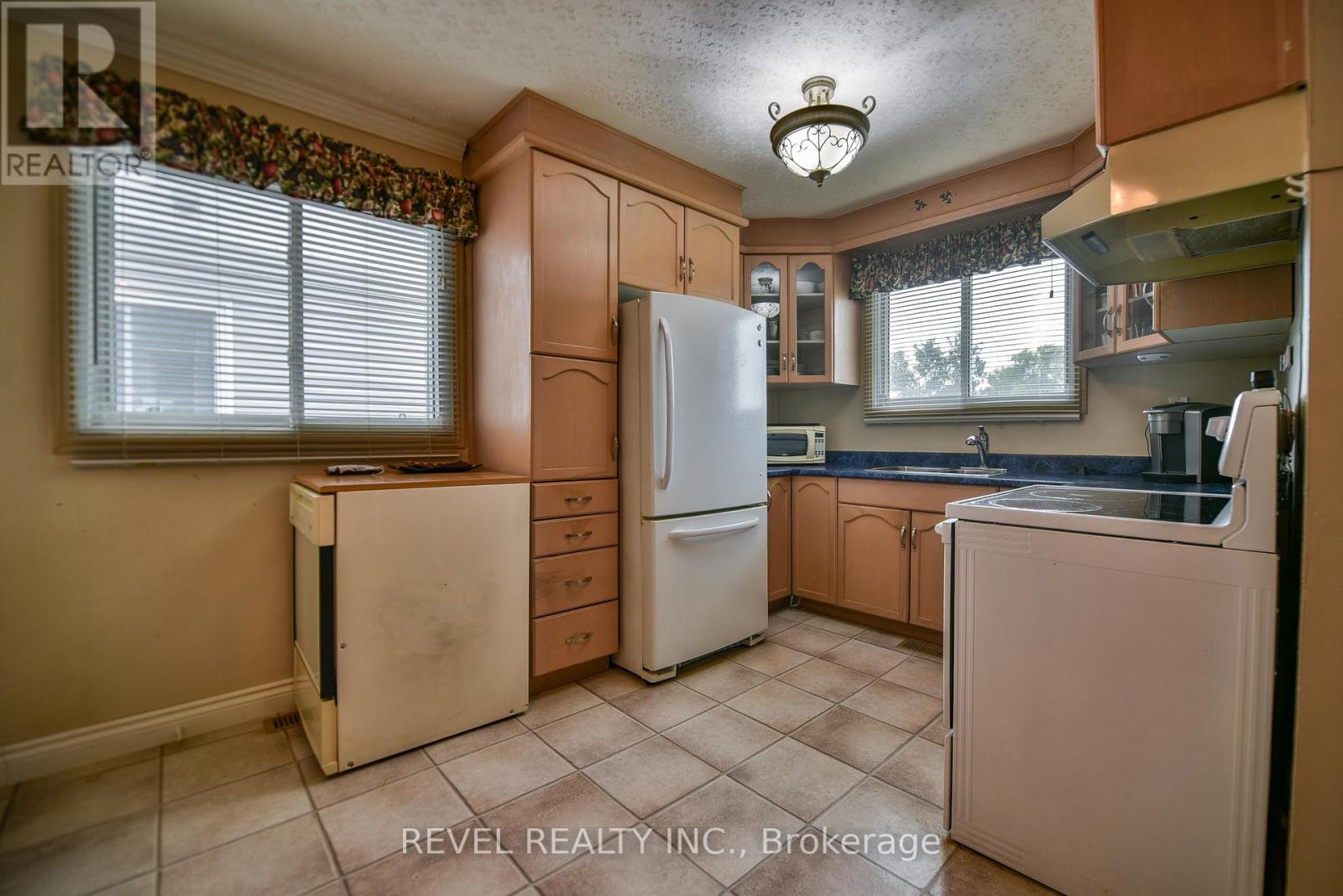 480 Martin Avenue, Timmins (TNW - Riverpark), Ontario, P4P1A4, Timmins (TNW - Riverpark), Ontario — photo 2 of 5