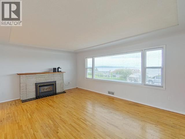 4038 WHALEN AVE, Powell River