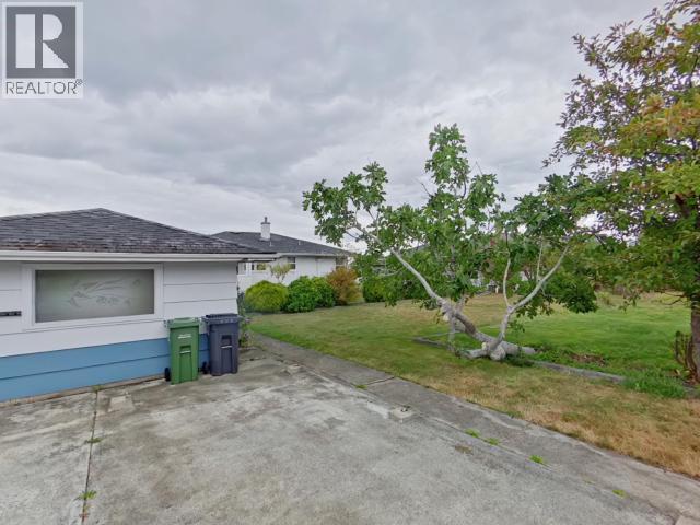 4038 WHALEN AVE, Powell River
