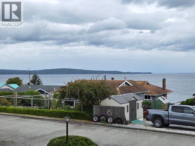 4038 WHALEN AVE, Powell River