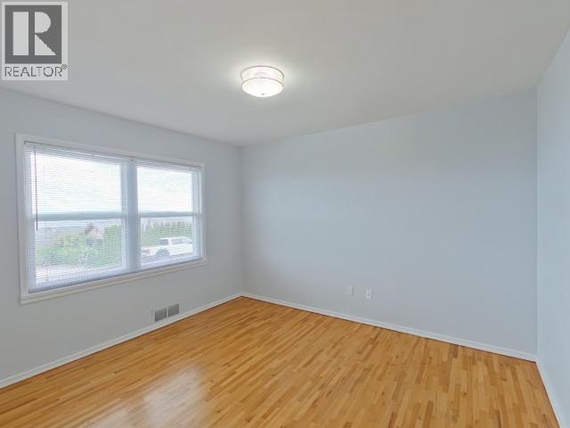 4038 WHALEN AVE, Powell River
