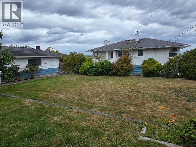 4038 WHALEN AVE, Powell River