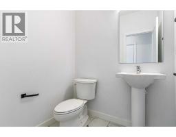 Bedroom - 198 Dawson Harbour Hill, Chestermere, AB T1X2S4 Photo 8