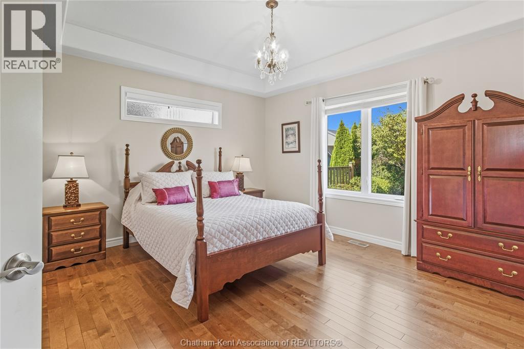 113 COTTAGE PLACE - 16
