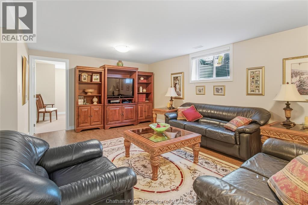 113 COTTAGE PLACE - 27