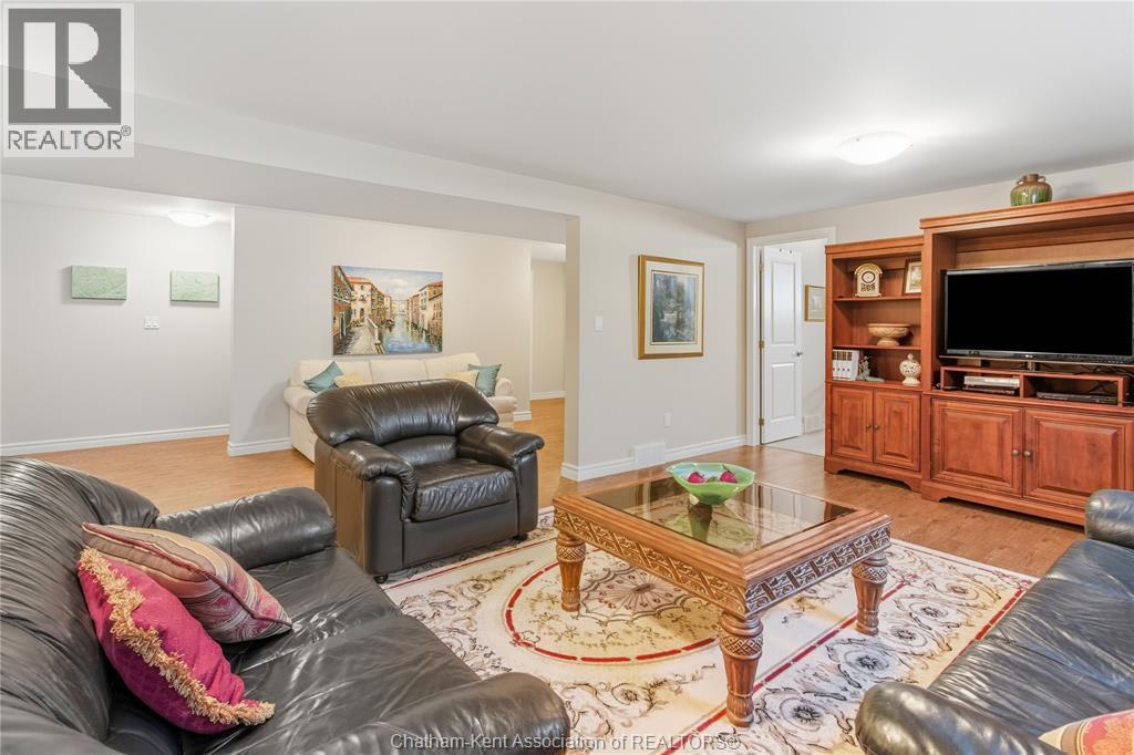 113 COTTAGE PLACE - 28
