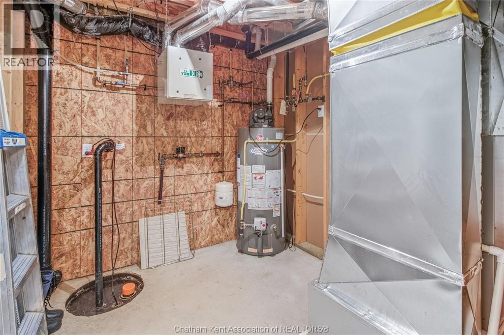113 COTTAGE PLACE - Image 32