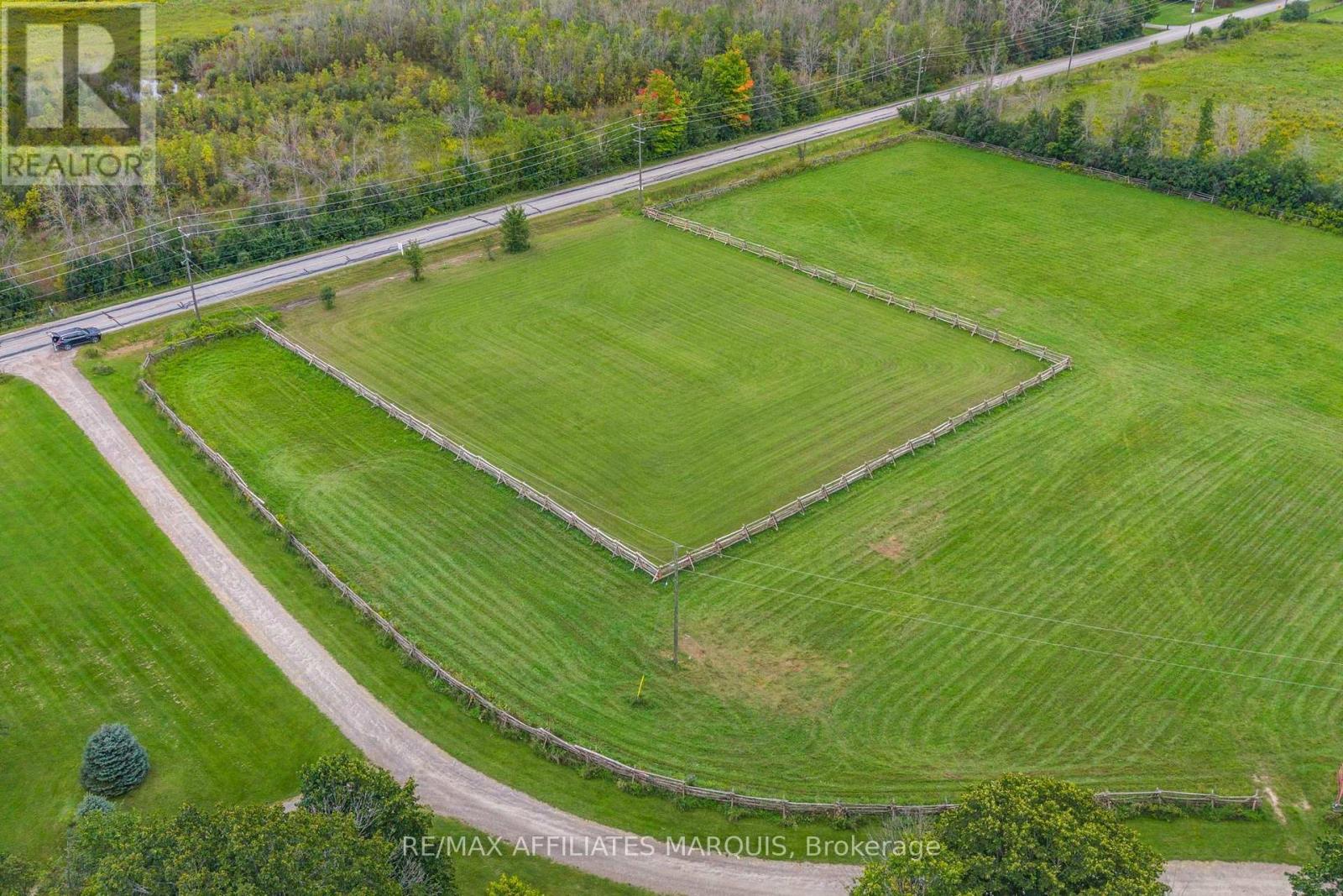102 Bay Road, Rideau Lakes, Ontario, K0G1L0, Rideau Lakes, Ontario — photo 1 of 5