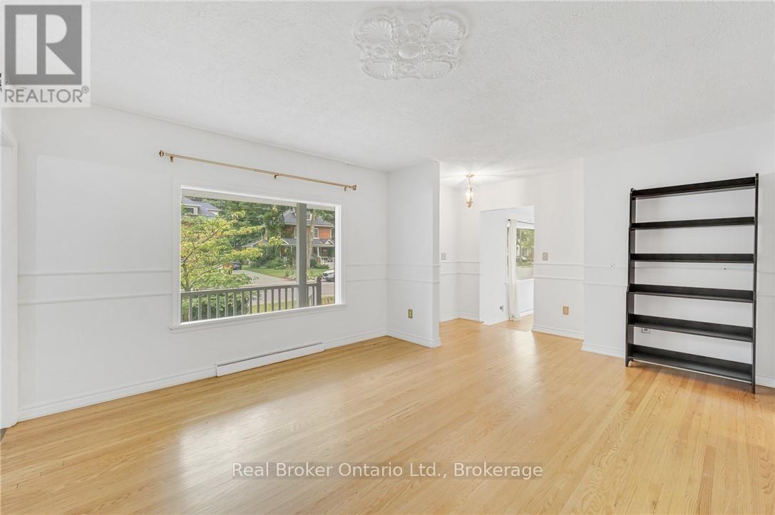 374 SPRUCE STREET - 24