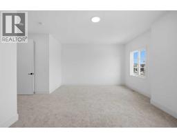760 Savanna Crescent NE - photo 45