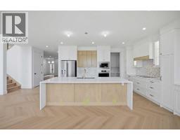 760 Savanna Crescent NE - photo 13