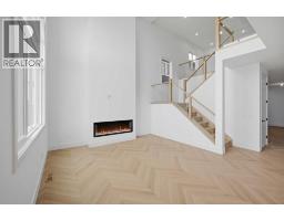 760 Savanna Crescent NE - photo 7