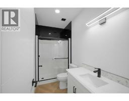 760 Savanna Crescent NE - photo 24