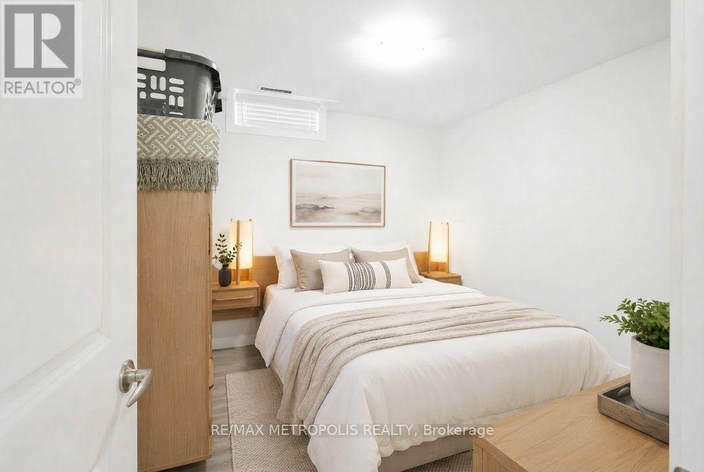 #LOWER 1217 Norman Court, Oshawa (Donevan), Ontario, L1H7X2, Oshawa (Donevan), Ontario — photo 4 of 5