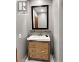 875 Ritson Road S, Oshawa, ON L1H5L5 Photo 9