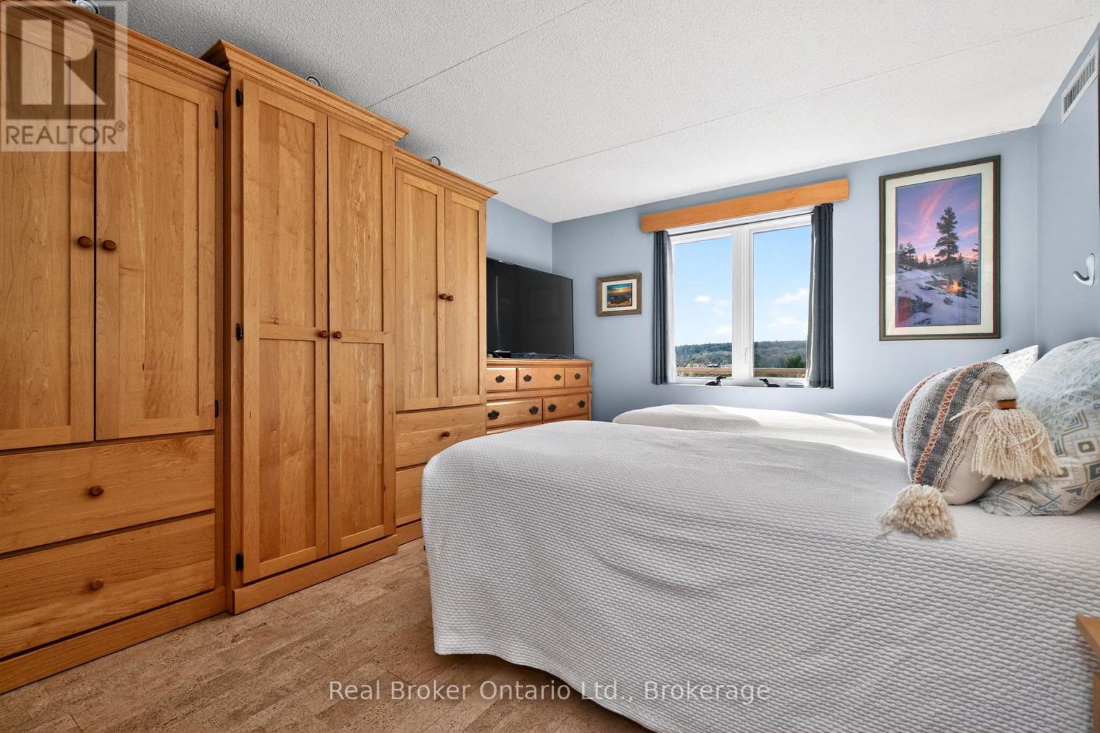 #402 11 BECK BOULEVARD - Image 13