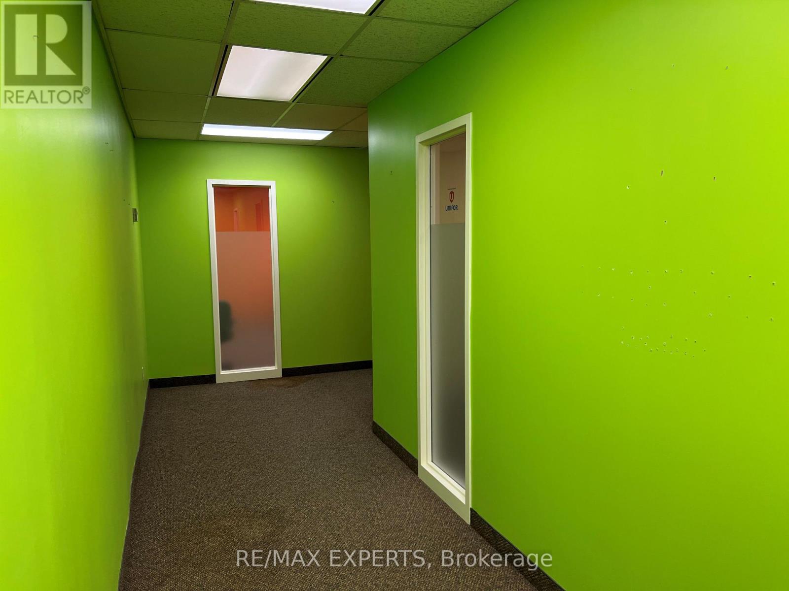 #308 720 Spadina Avenue, Toronto (University), Ontario, M5S2T9, Toronto (University), Ontario — photo 4 of 5