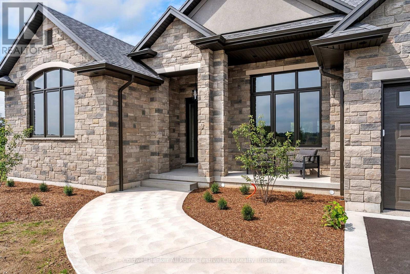 81289 Fern Drive, Ashfield-Colborne-Wawanosh (Colborne), Ontario, N7A3X8, Ashfield-Colborne-Wawanosh (Colborne), Ontario — photo 3 of 5