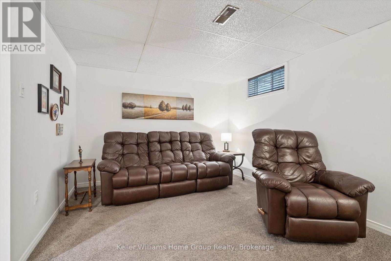 443 FLANNERY DRIVE - 38