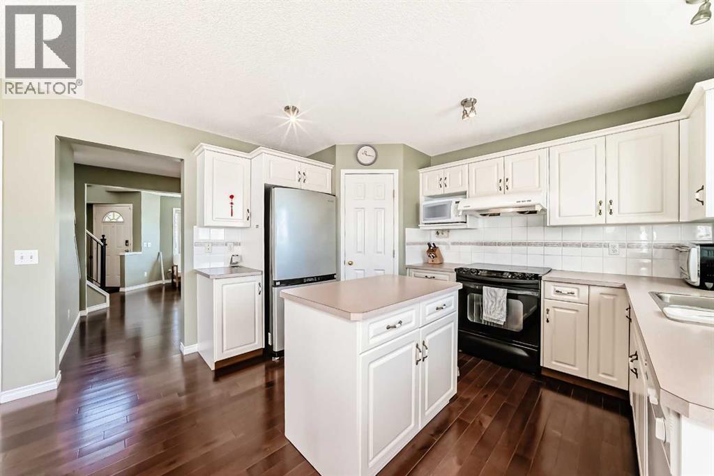 438 Bridlewood Place SW - 4