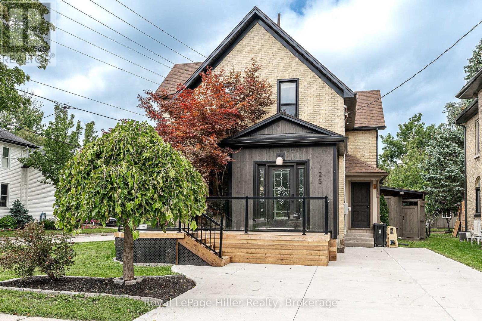 125 HOPE STREET E - 1