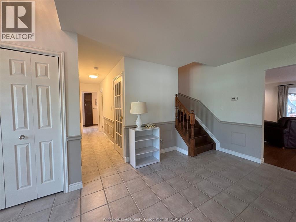 5871 BAGLEY Avenue, LaSalle, Ontario, N9H2K6, LaSalle, Ontario — photo 5 of 5