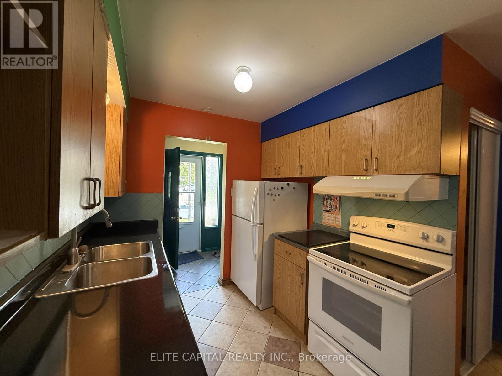 332 Burrows Hall Boulevard, Toronto (Malvern), Ontario, M1B1H7, Toronto (Malvern), Ontario — photo 4 of 5