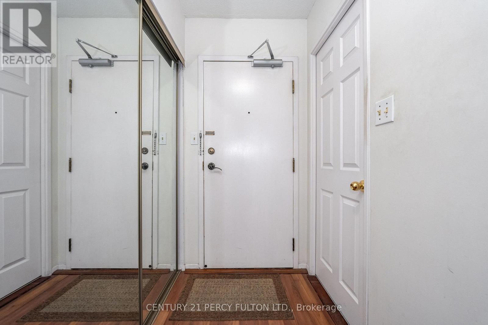 #1008 30 Thunder Grove, Toronto (Agincourt North), Ontario, M1V4A3, Toronto (Agincourt North), Ontario — photo 3 of 5